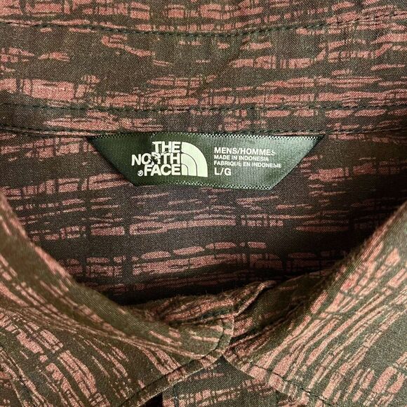 The North Face Men's Button Front Shirt Outdoor Hiking Eggplant Geometric L euc - Picture 3 of 7